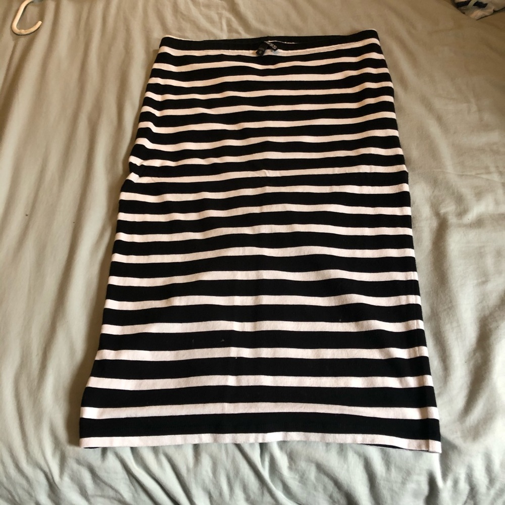 Pencil skirt